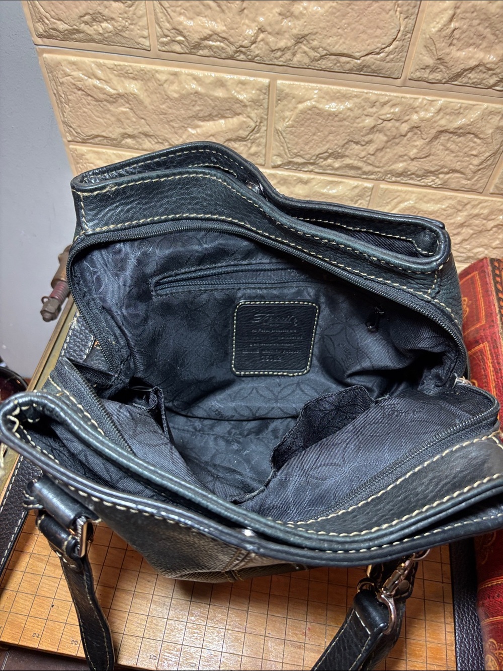 Fossil Leather Bag Bright Black Pebbled Satchel w Silver w Shoulder Strap - Picture 11 of 17